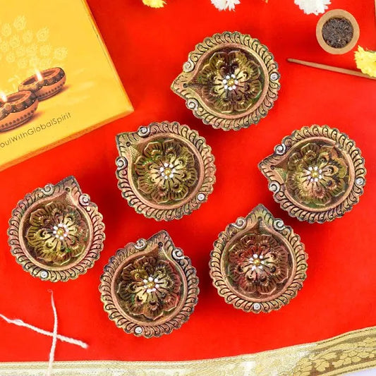 Special and Exclusive Clay Diyas for Diwali